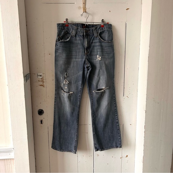 Rock & Republic Men"s Distressed Blue Jeans - Picture 4 of 16